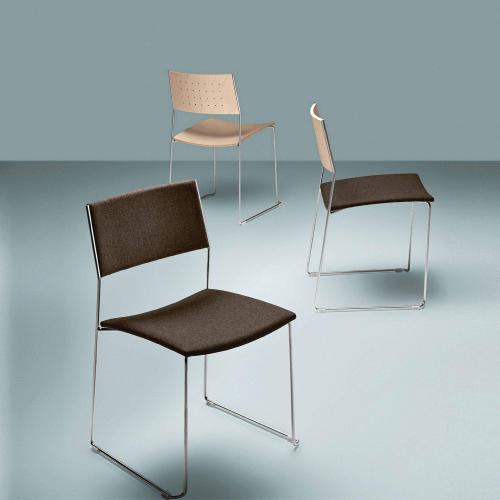 Furniture for optical stores (Arper, Metalmobil)